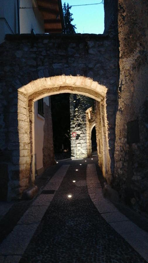 Castle Rhythm Inn Arco Exterior photo